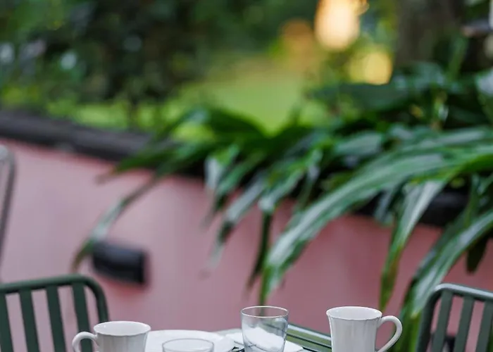 Solar Dos Cantos Botanic House & Garden