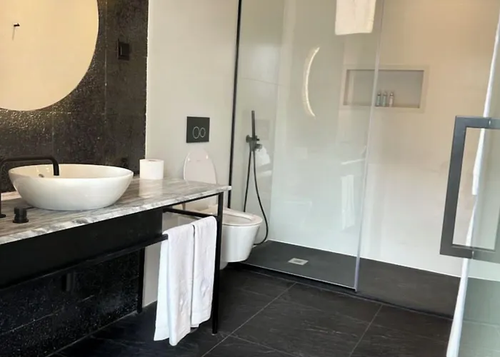 Solar Dos Cantos Botanic House & Garden