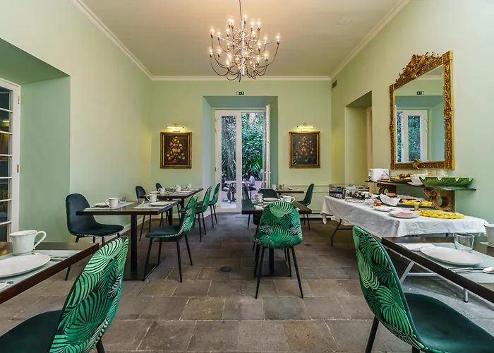 Guest house Solar Dos Cantos Botanic House & Garden