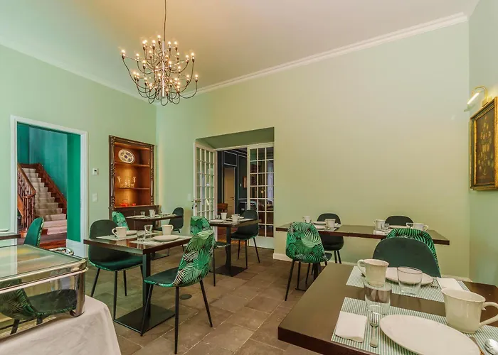 Solar Dos Cantos Botanic House & Garden Guest house