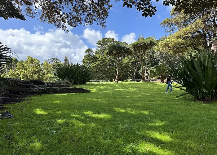 Guest house Solar Dos Cantos Botanic House & Garden