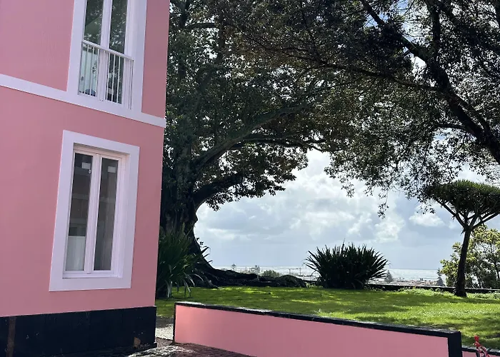 Solar Dos Cantos Botanic House & Garden Guest house